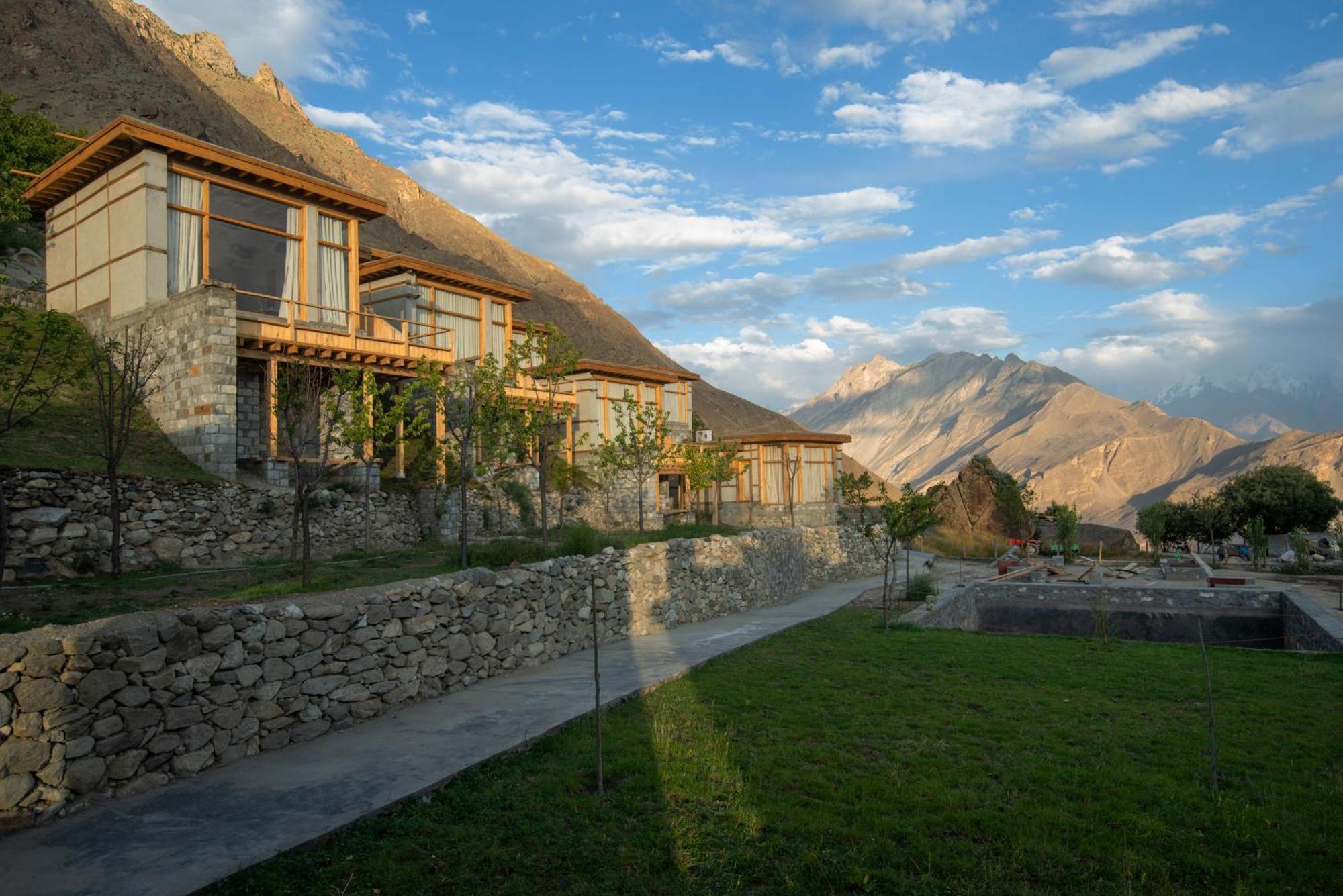 The Rihla Hunza - Managed By Luxus Hotel Karimabad  Buitenkant foto